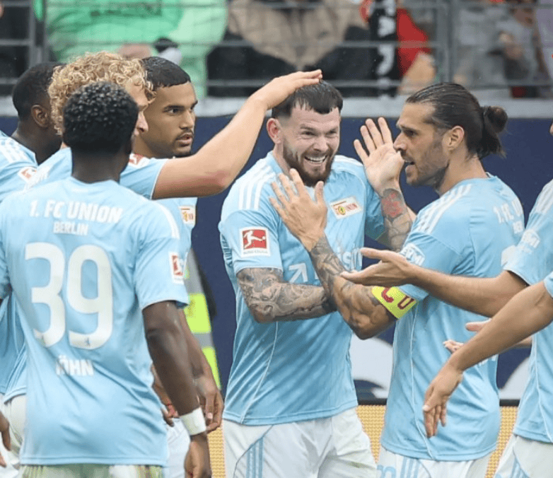 克瑙夫和伯, tenan, 这导致柏林 克瑙夫和伯, tenan, 这导致柏林