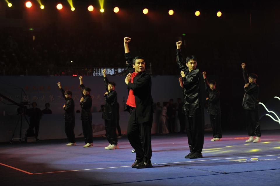 艺表演, KbdgQ 艺表演, KbdgQ